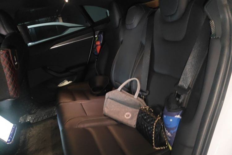 Used Tesla Model S 2023 Three-Motor All-Wheel-Drive Plaid Version Left Rear Seat