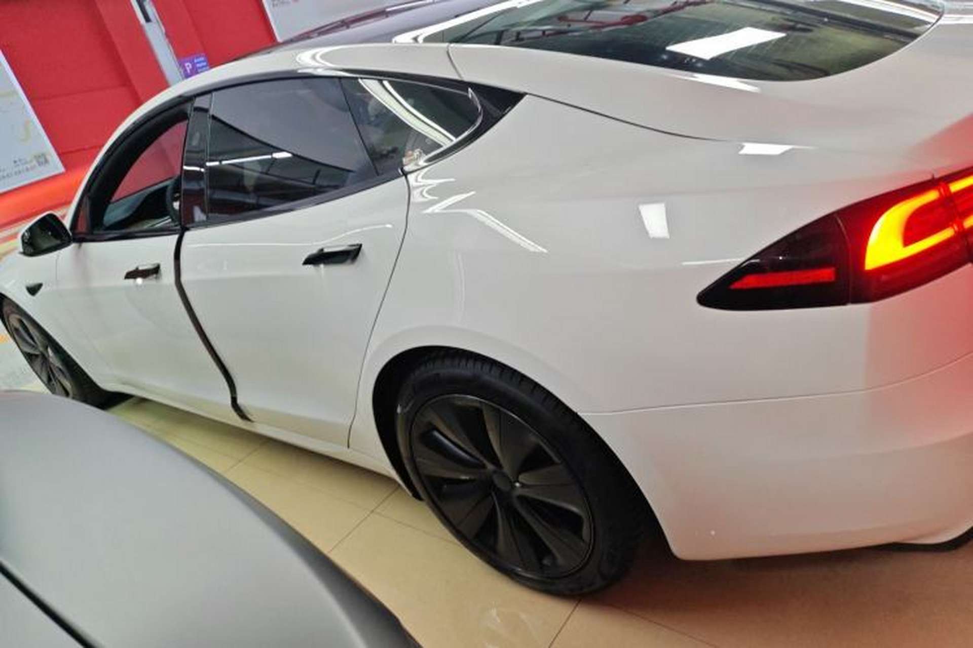 Used Tesla Model S 2023 Dual-Motor All-Wheel-Drive Version Left Side
