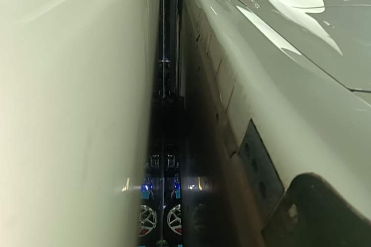 Used Tesla Model S 2023 Dual-Motor All-Wheel-Drive Version Left Side Sill