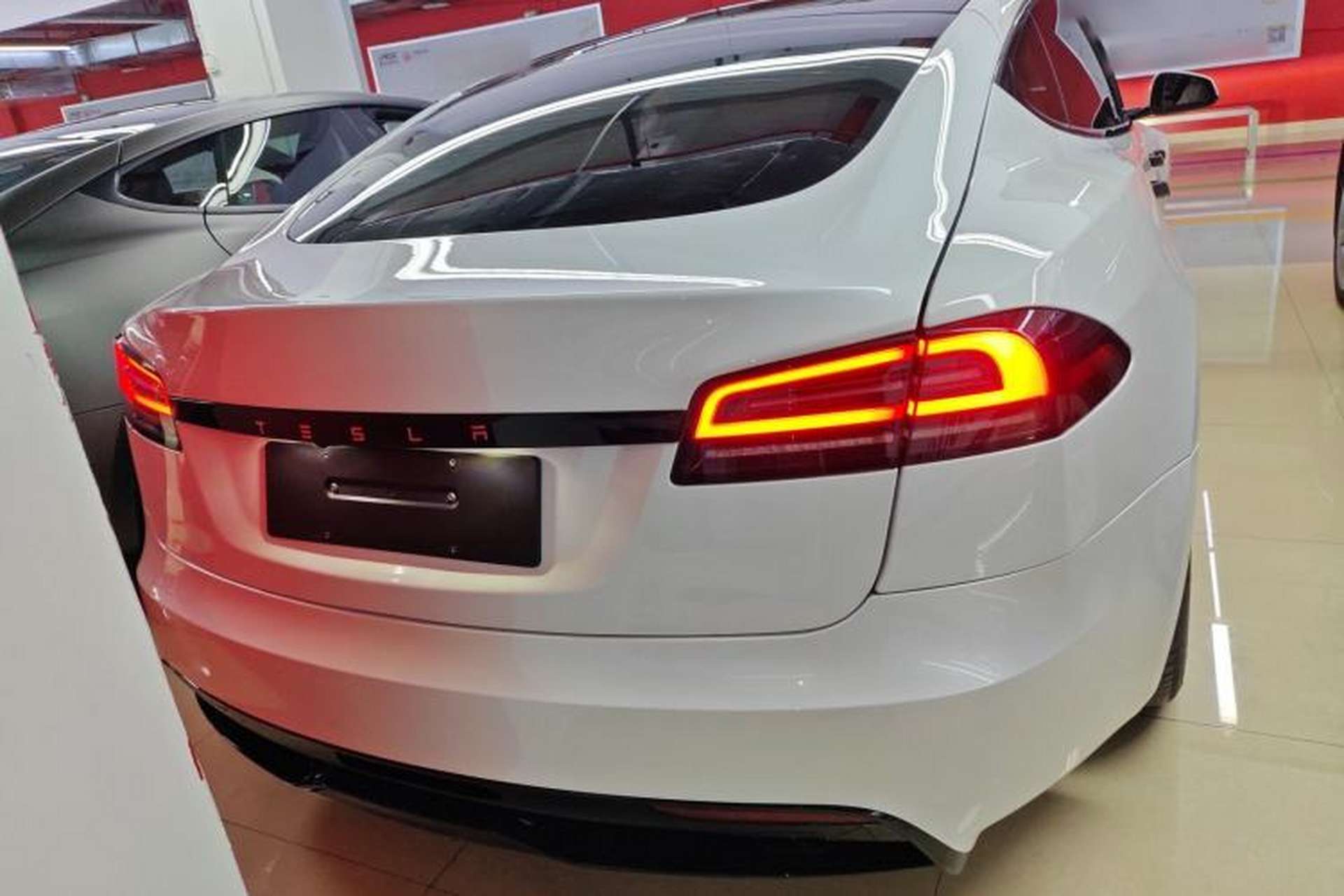 Used Tesla Model S 2023 Dual-Motor All-Wheel-Drive Version Rear