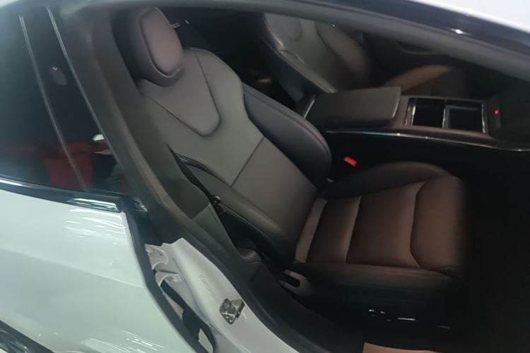 Used Tesla Model S 2023 Dual-Motor All-Wheel-Drive Version Right Front Seat