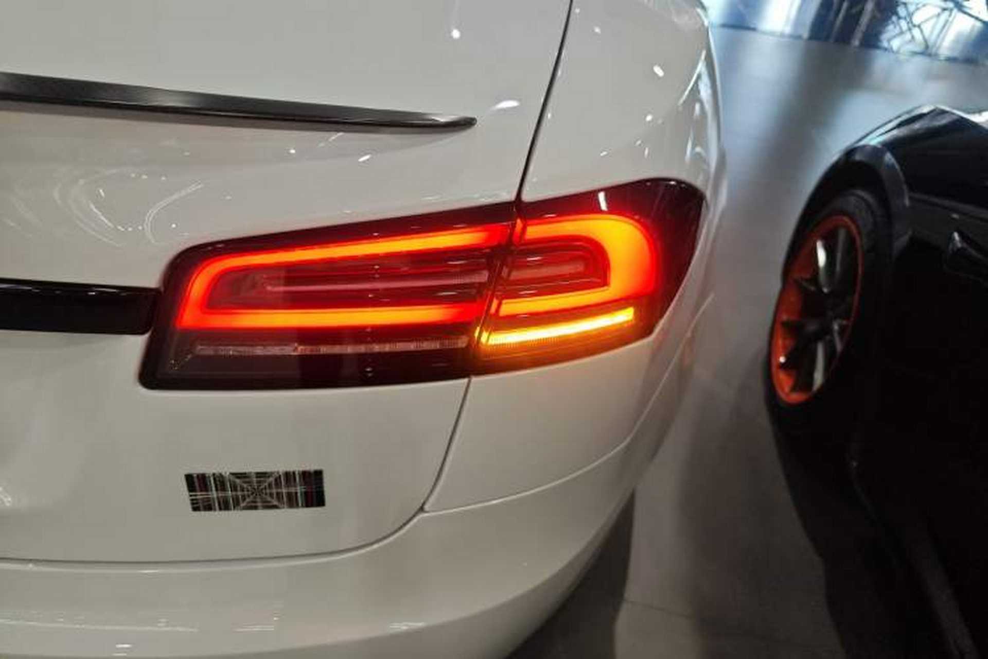 Used Tesla Model S 2023 Three-Motor All-Wheel-Drive Plaid Version Right Rear Taillight