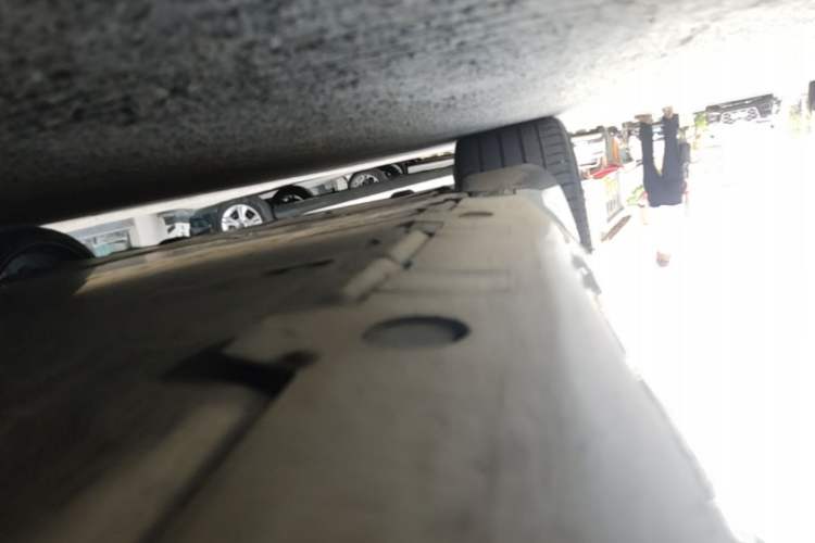 Used Tesla Model S 2023 Dual-Motor All-Wheel-Drive Version Right Side Sill