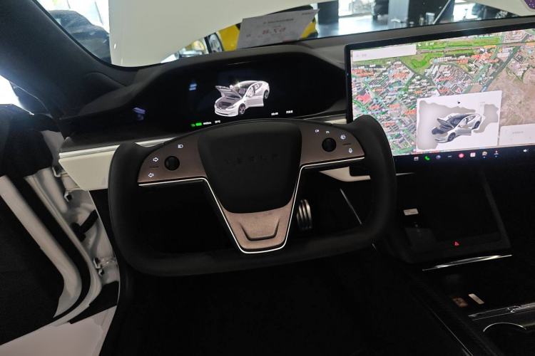 Used Tesla Model S 2023 Three-Motor All-Wheel-Drive Plaid Version Steering Wheel