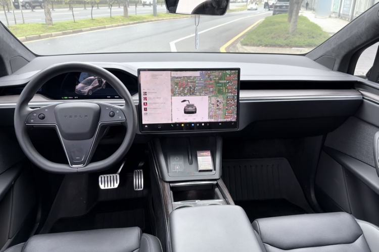 Used Tesla Model X 2023 Dual-Motor All-Wheel-Drive Version Interior 1