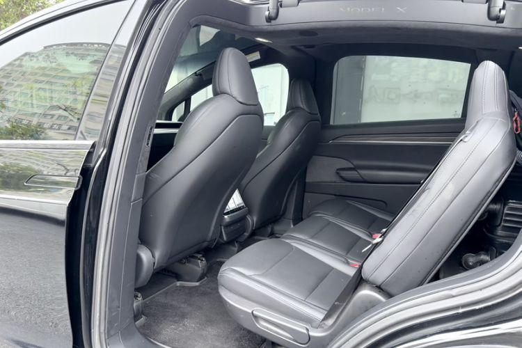 Used Tesla Model X 2023 Dual-Motor All-Wheel-Drive Version Interior 3