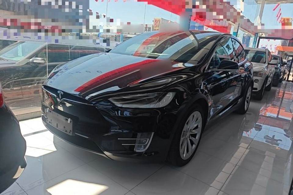 Tesla Model X 2016