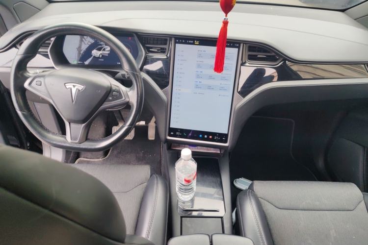 Used Tesla Model X 2016 X 75D Center Console