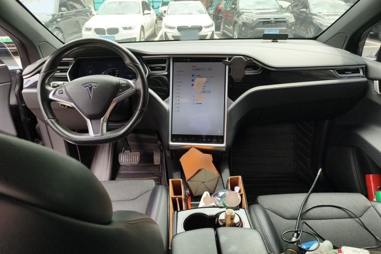 Used Tesla Model X 2016 X 75D Center Console