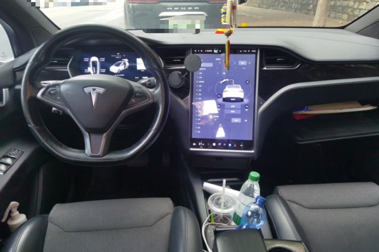 Used Tesla Model X 2016 X 75D Center Console