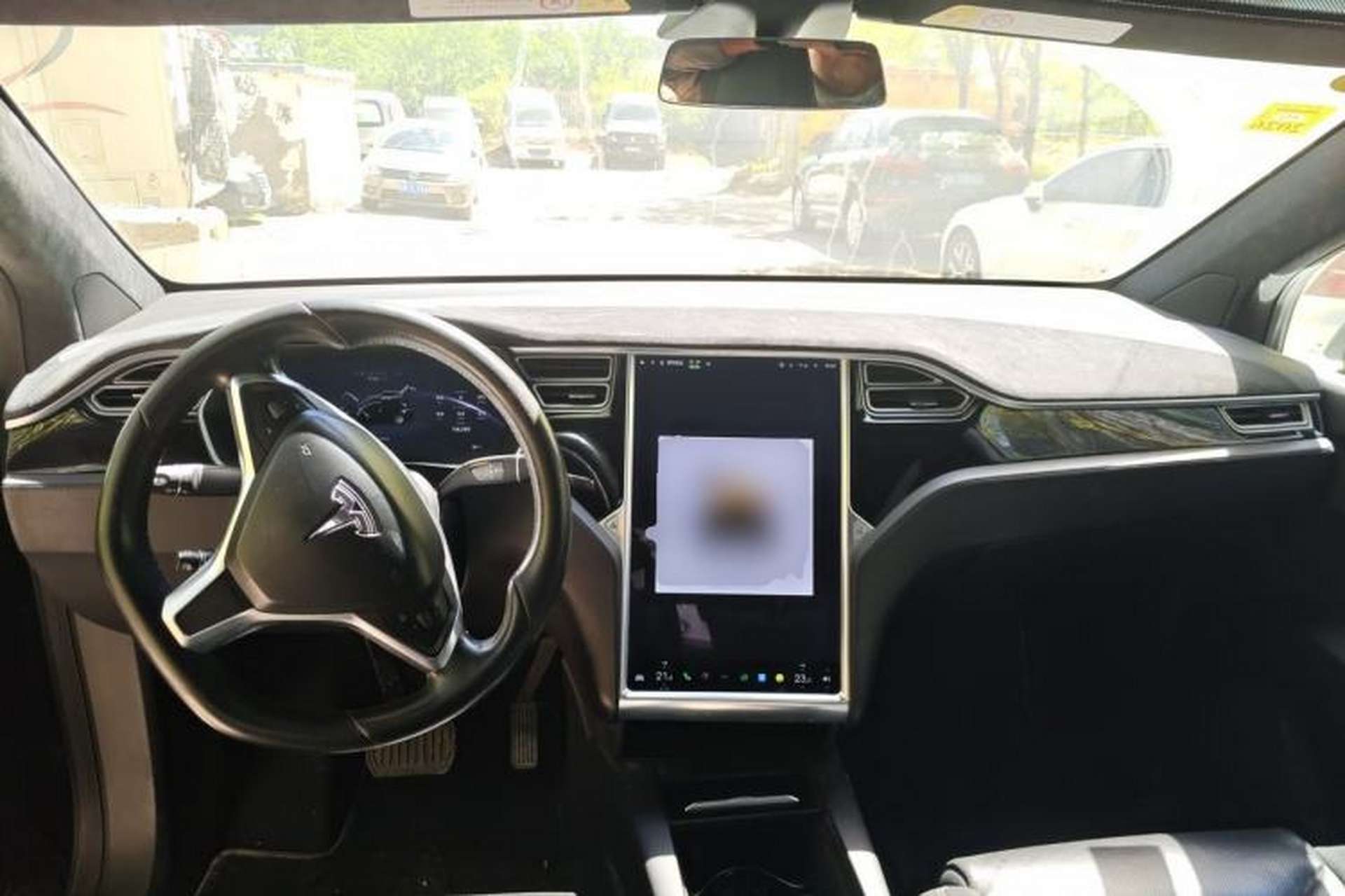 Used Tesla Model X 2016 X 75D Center Console