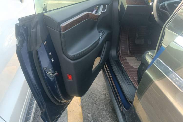 Used Tesla Model X 2016 X 75D Driver Seat