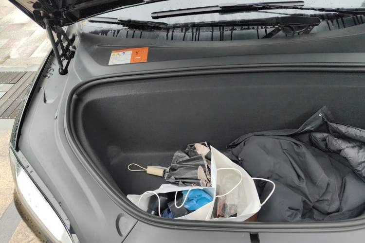 Used Tesla Model X 2016 X 90D Engine Bay Right