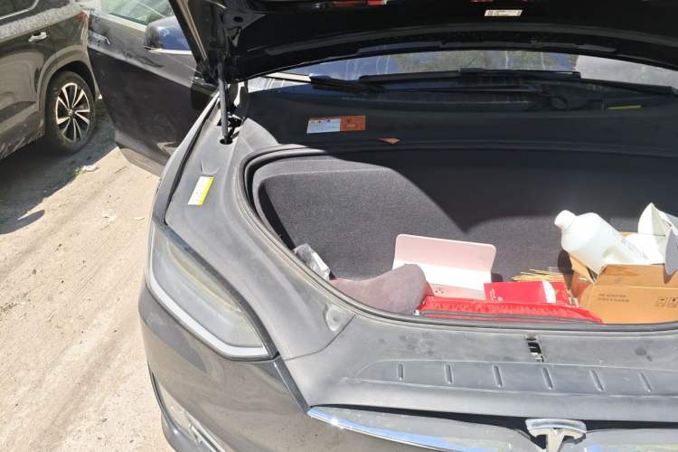 Used Tesla Model X 2016 X 75D Engine Bay Right
