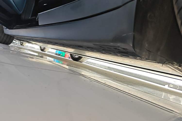 Used Tesla Model X 2016 X 75D Left Side Sill