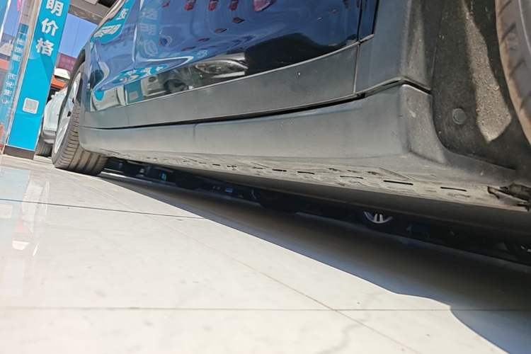 Used Tesla Model X 2016 X 75D Right Side Sill