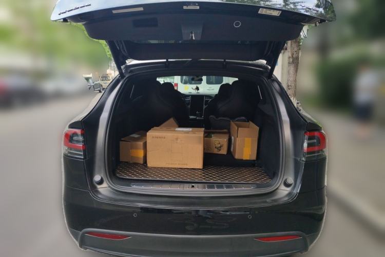 Used Tesla Model X 2016 X 75D Trunk