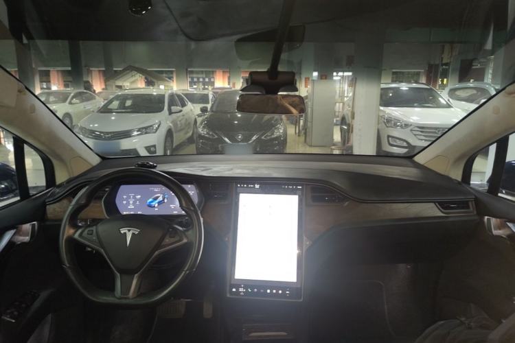 Used Tesla Model X 2016 X 75D Center Console