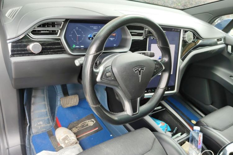 Used Tesla Model X 2016 X 75D Center Console