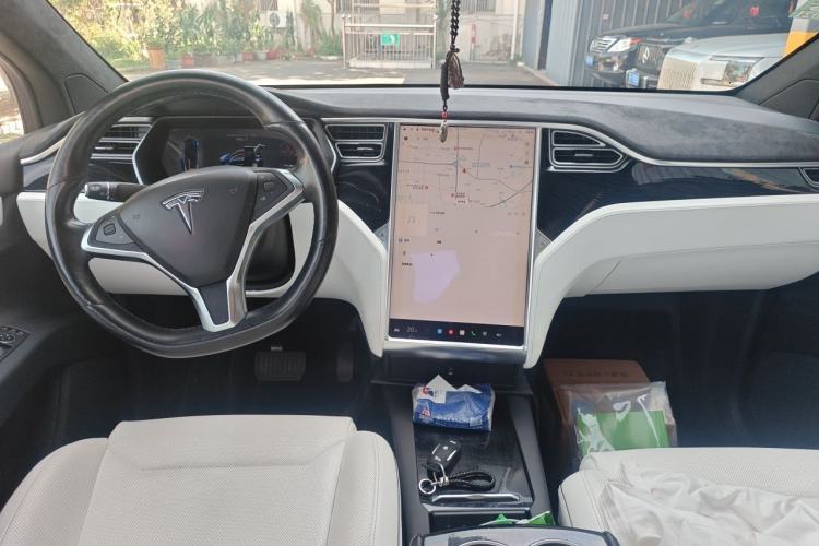 Used Tesla Model X 2016 X 75D Center Console