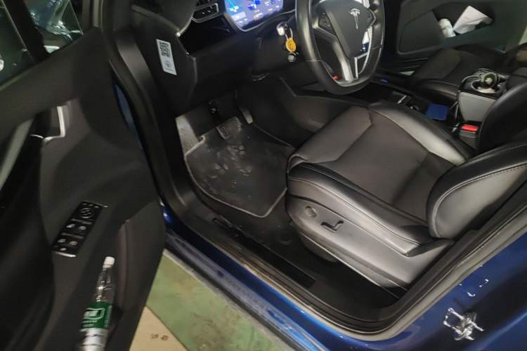 Used Tesla Model X 2016 X 75D Driver Seat