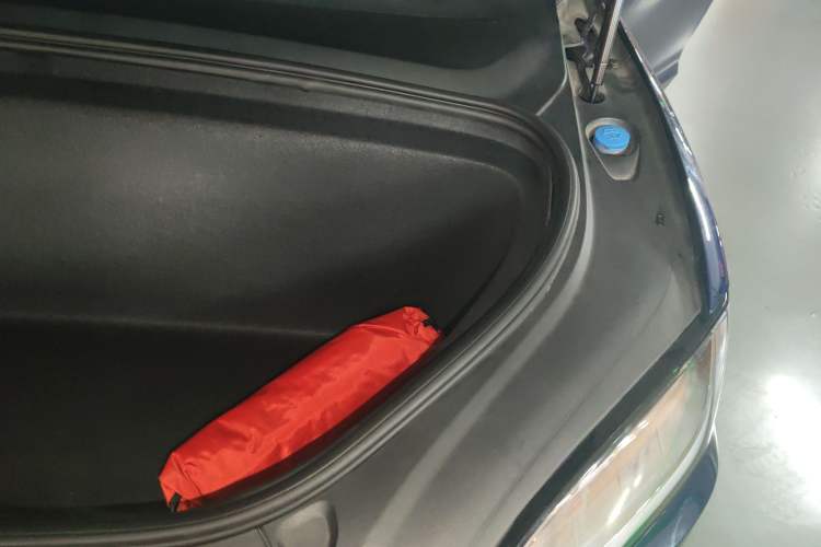 Used Tesla Model X 2016 X 90D Engine Bay Left