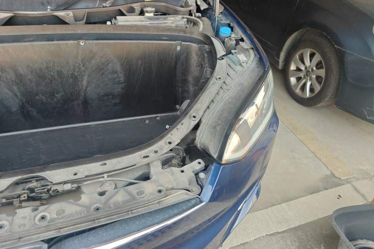 Used Tesla Model X 2016 X 75D Engine Bay Left