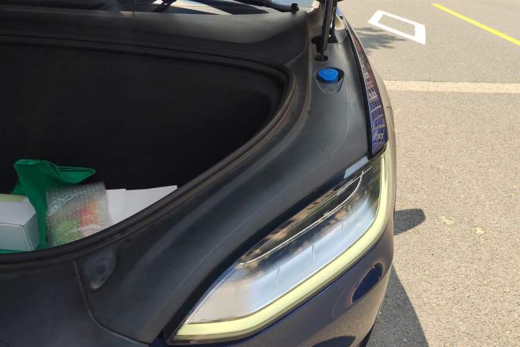 Used Tesla Model X 2016 X 90D Engine Bay Left