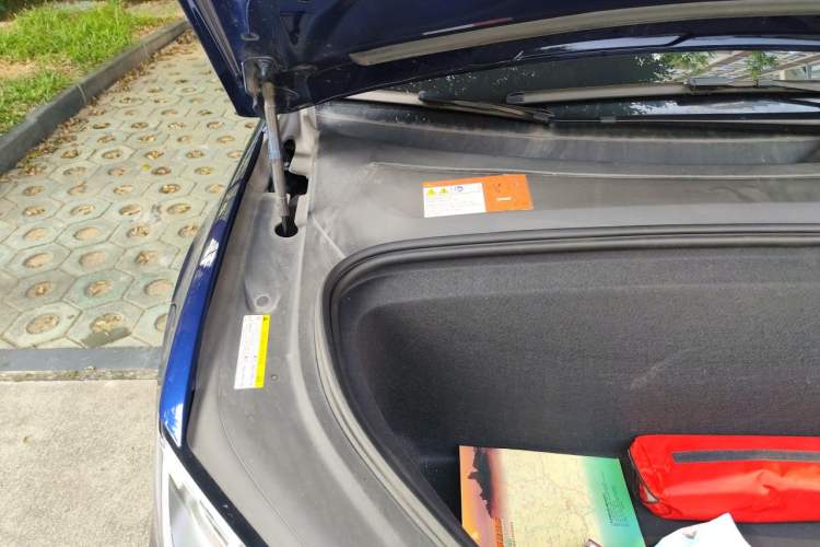 Used Tesla Model X 2016 X 90D Engine Bay Right