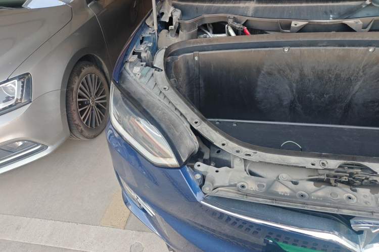 Used Tesla Model X 2016 X 75D Engine Bay Right