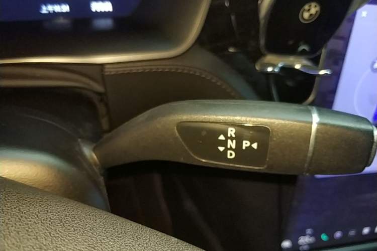 Used Tesla Model X 2016 X 75D Gear Lever