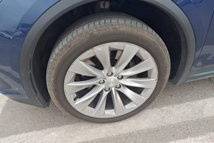 Used Tesla Model X 2016 X 75D Left Front Wheel Hub