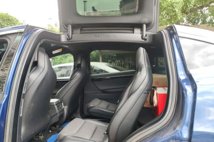 Used Tesla Model X 2016 X 75D Left Rear Seat