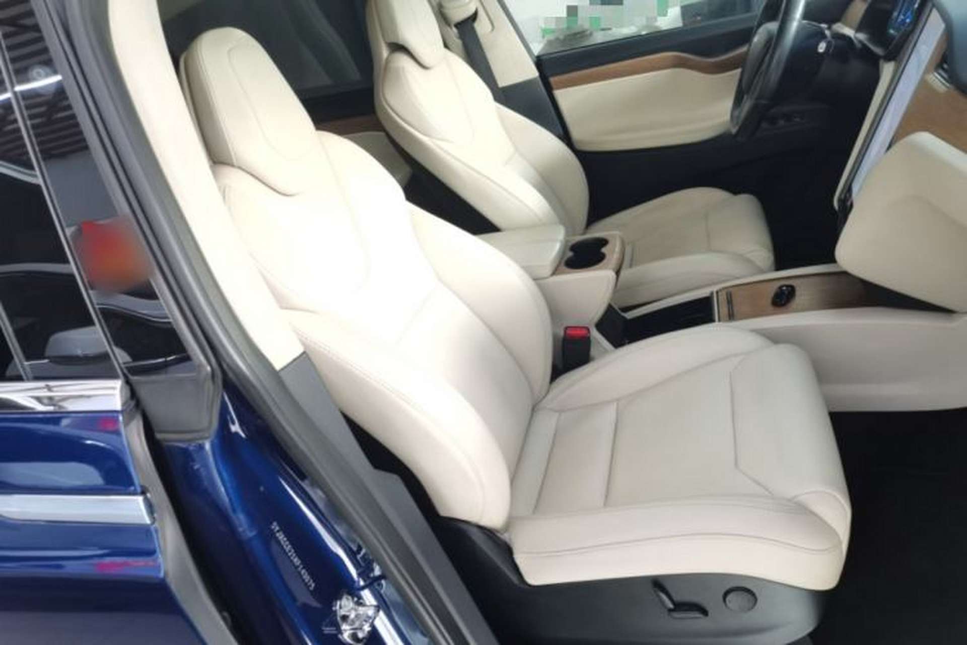 Used Tesla Model X 2016 X 75D Right Front Seat