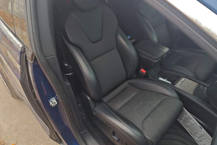 Used Tesla Model X 2016 X 75D Right Front Seat