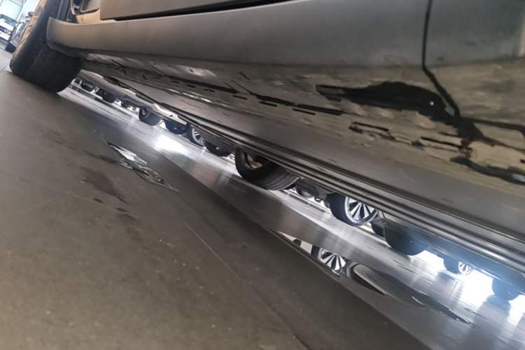 Used Tesla Model X 2016 X 75D Right Side Sill