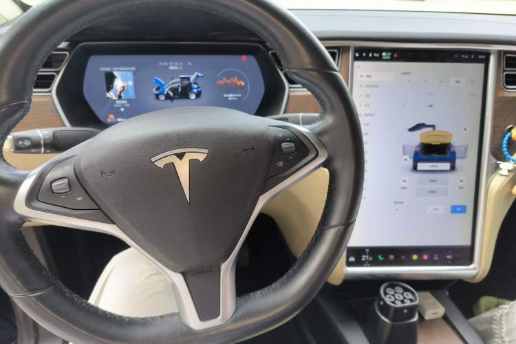 Used Tesla Model X 2016 X 90D Steering Wheel