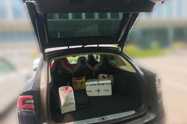 Used Tesla Model X 2016 X P90D Trunk