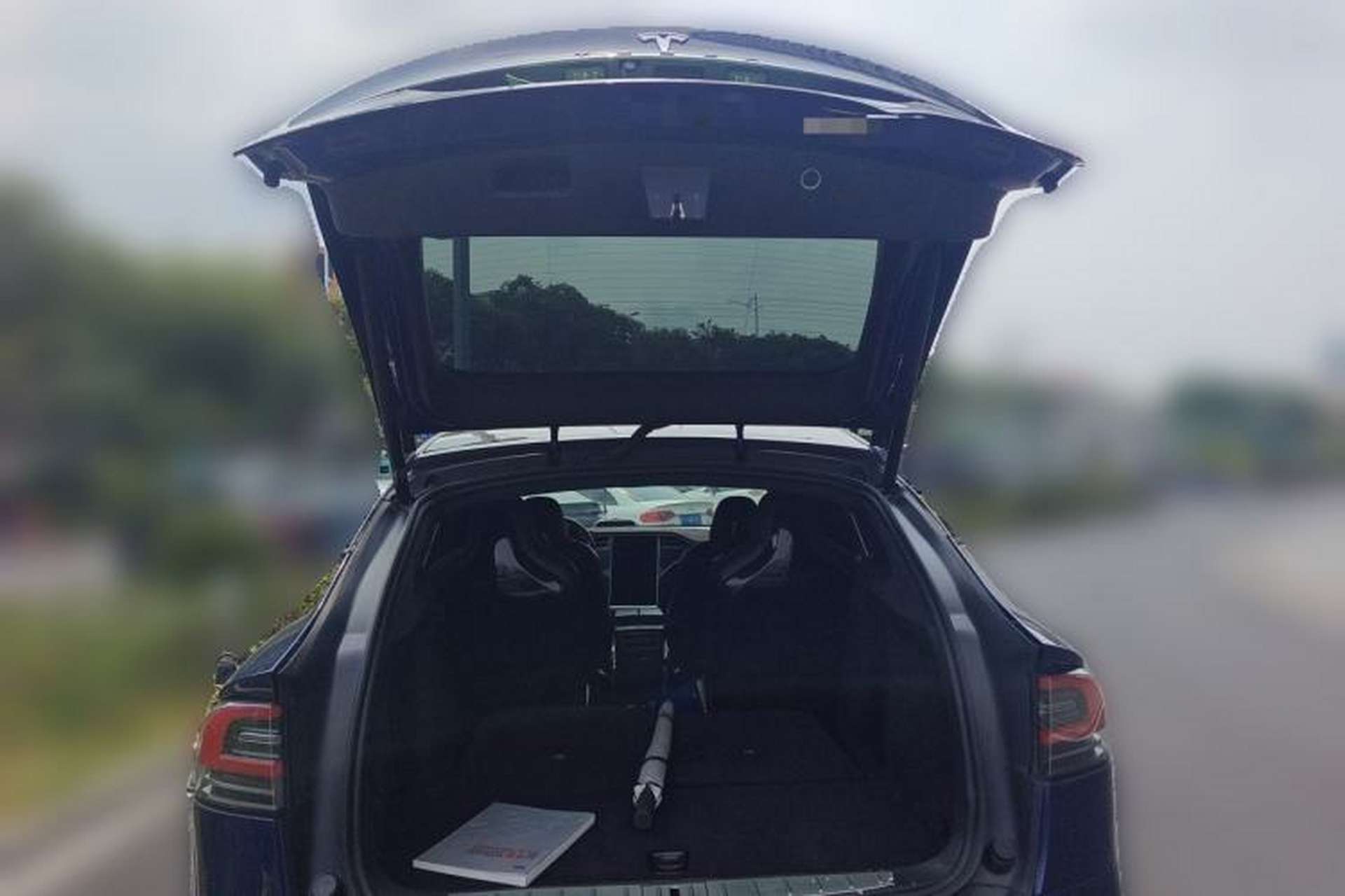Used Tesla Model X 2016 X P100D Performance High-Performance Edition Trunk