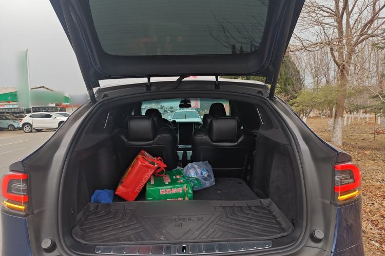Used Tesla Model X 2016 X 75D Trunk