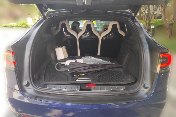 Used Tesla Model X 2016 X 90D Trunk