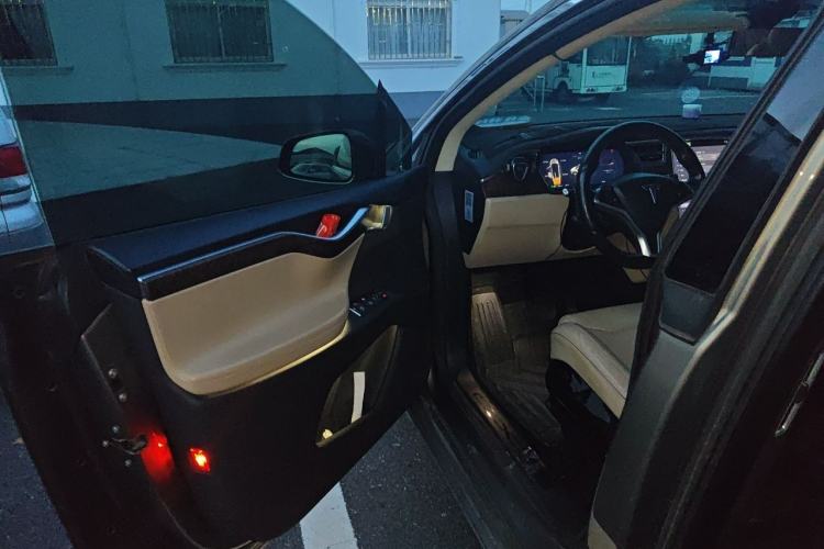 Used Tesla Model X 2016 X 90D Driver Seat