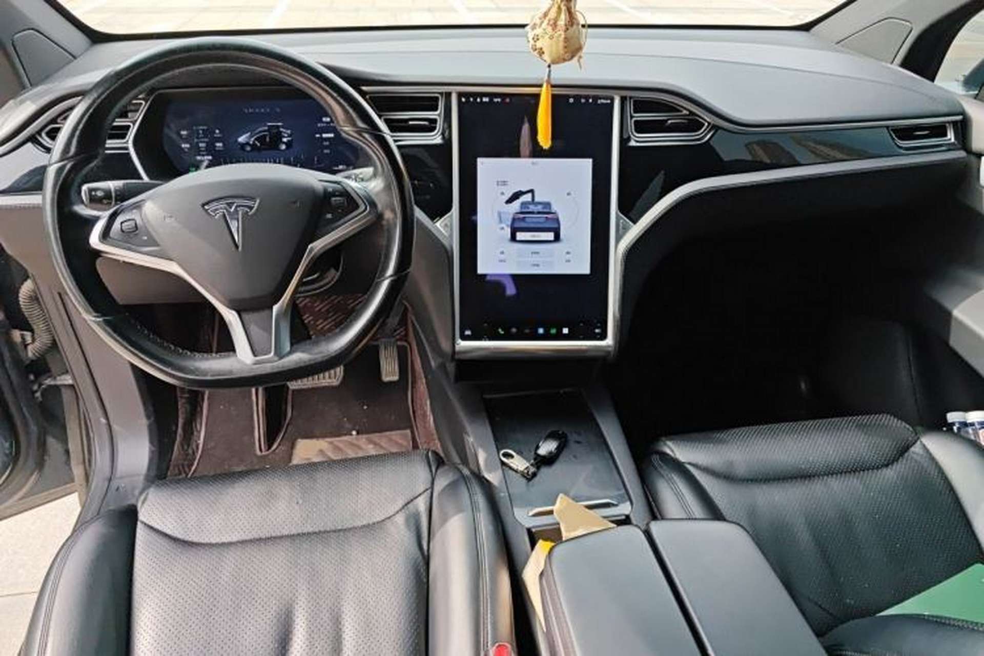 Used Tesla Model X 2016 X 60D Center Console