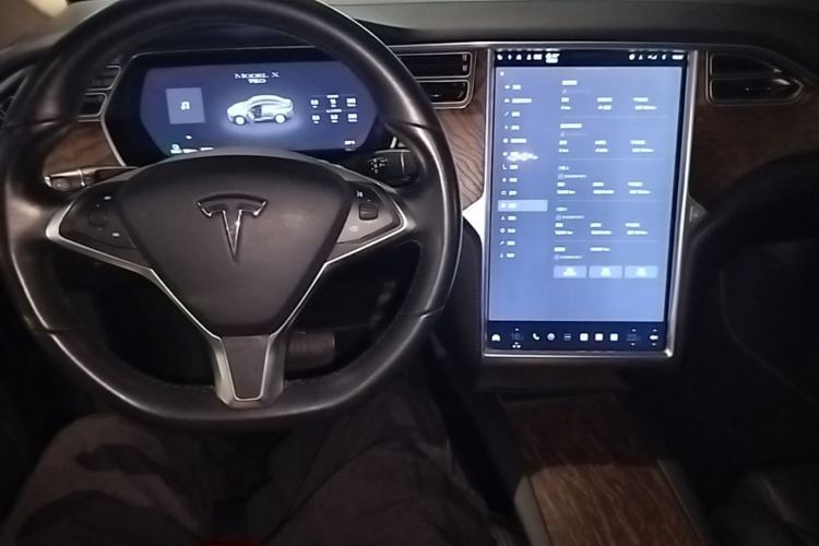 Used Tesla Model X 2016 X 75D Center Console
