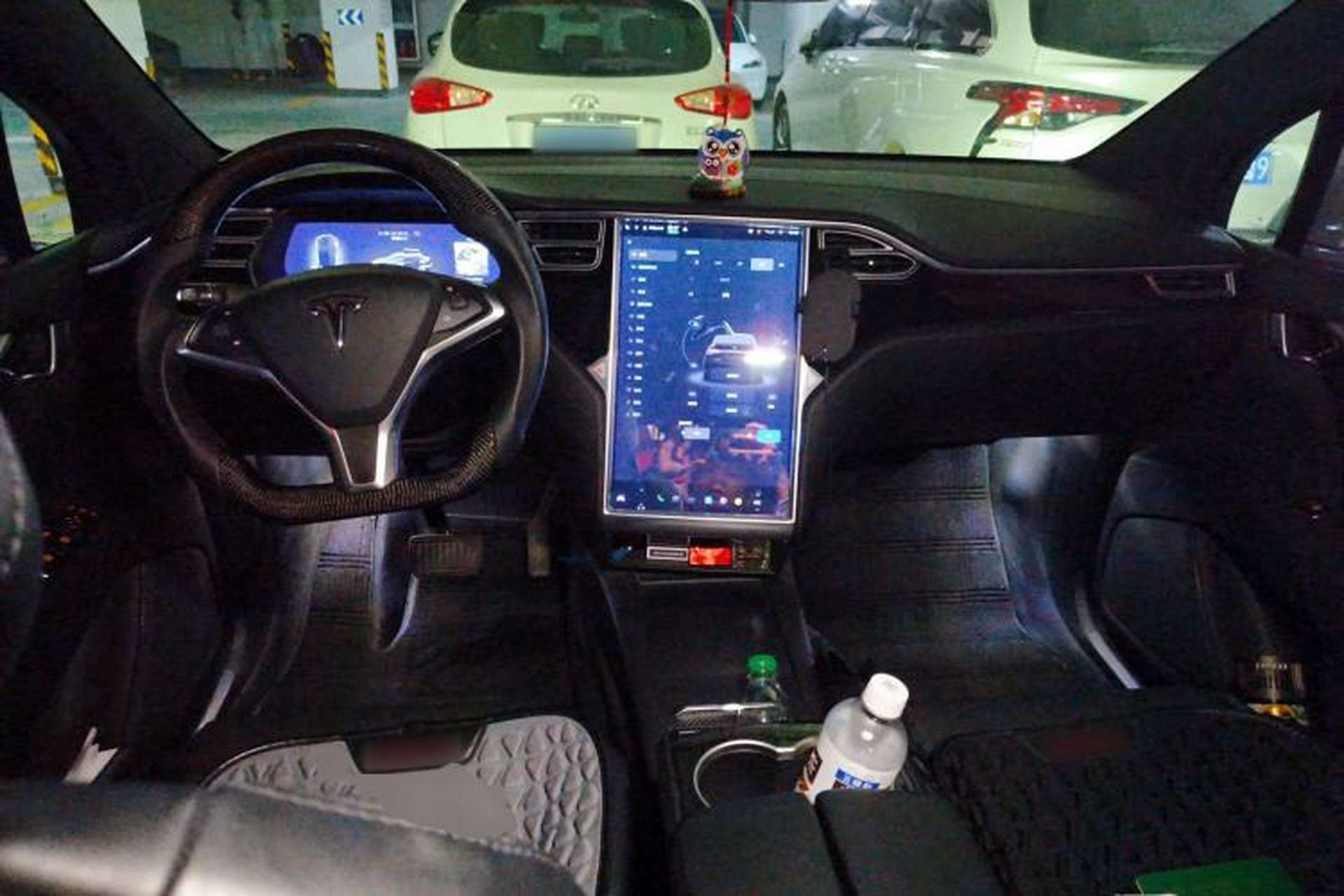 Used Tesla Model X 2016 X 75D Center Console