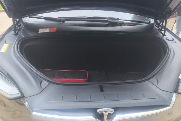 Used Tesla Model X 2016 X 90D Engine Bay