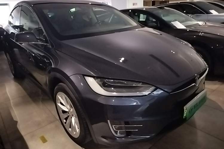 Used Tesla Model X 2016 X 75D Front Right 45 Deg