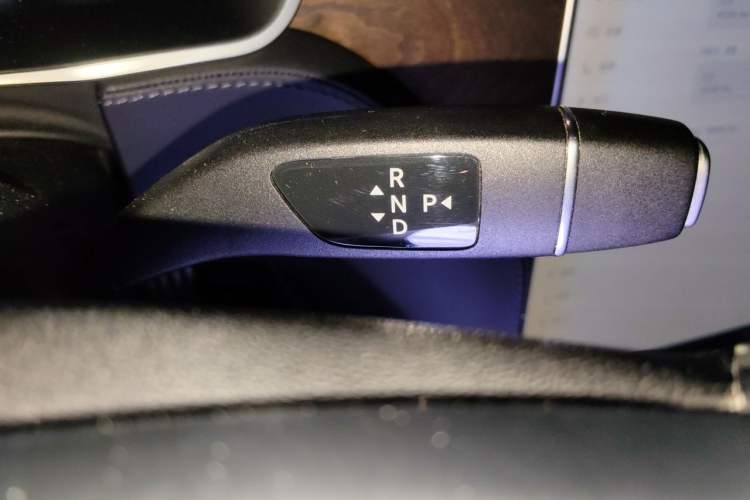 Used Tesla Model X 2016 X P100D Performance High-Performance Edition Gear Lever
