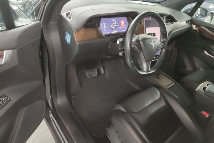 Used Tesla Model X 2016 X 75D Interior 3