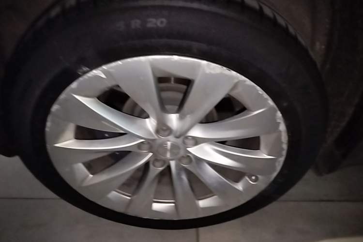 Used Tesla Model X 2016 X 75D Right Rear Wheel Hub